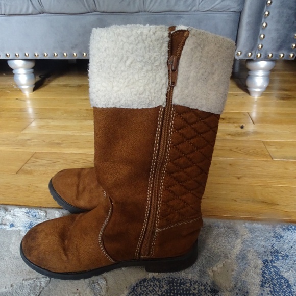 GIRLS AMERICAN EAGLE SUEDE SIDE ZIPPER BOOTS - Picture 1 of 4